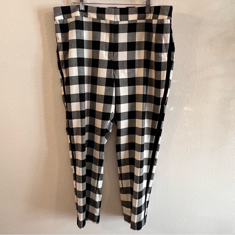 TALBOTS Hampshire Ankle Pants Wool Blend Buffalo Plaid Black White Size 16P